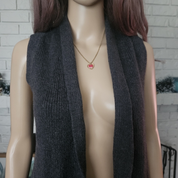 Aritzia WILFRED Gray Sleeveless Open Sweater Cardigan Vest Long Line 100% Wool - Picture 2 of 16